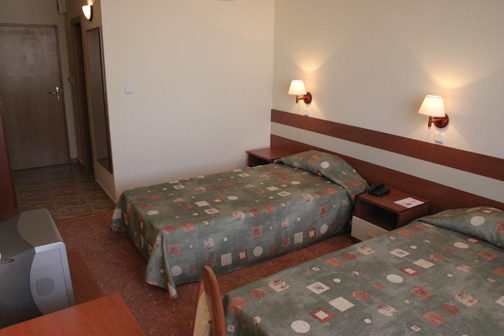 Hotel Bulgaria Dobrich Habitación foto